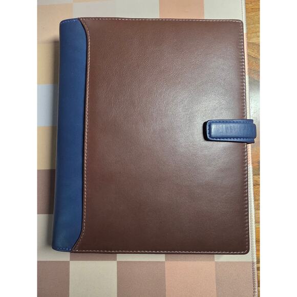 Filofax A5 discontinued color (like new condition) - Picture 1 of 2